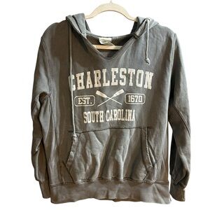 Charleston‎ South Carolina Distressed Hoodie Cozy Graphic Sweatshirt Grunge Sz S
